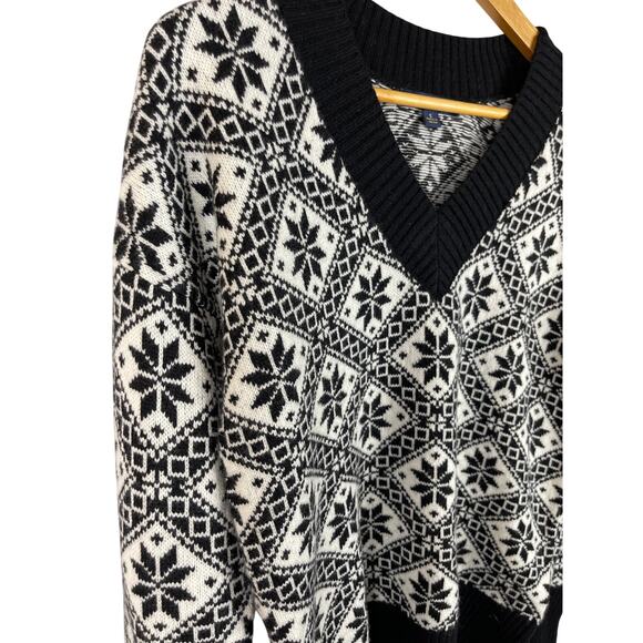 Brooks Brothers Wool Blend Black & White Snowflake V-Neck Sweater Size Small - Picture 6 of 9